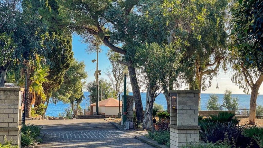 Il Pampaleone Glamping And Resort Acireale Kültér fotó